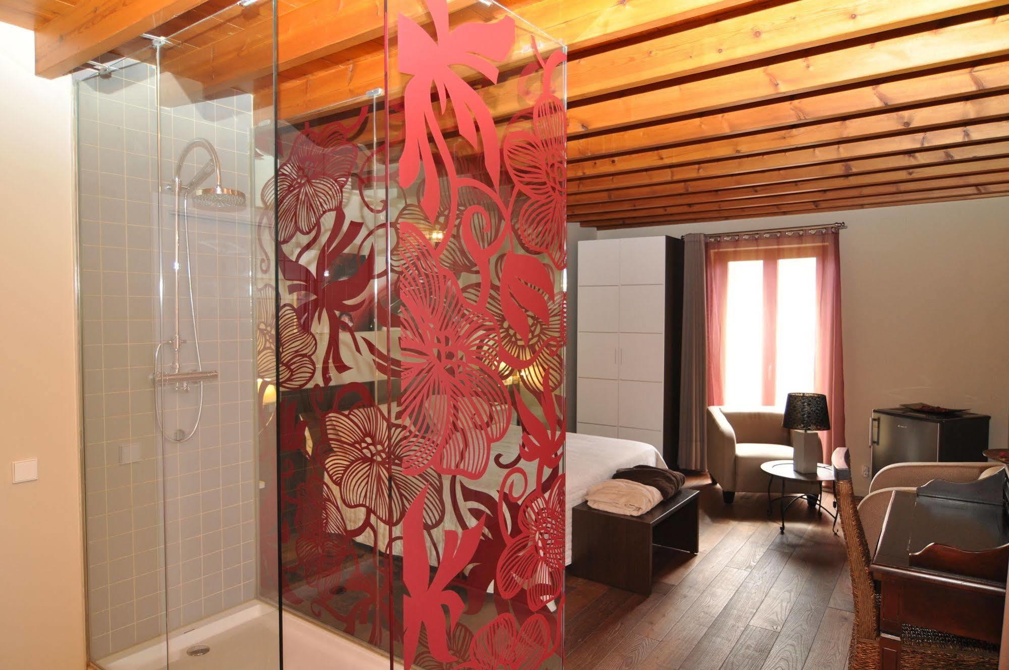 Hostal De Cabrit 산트 마테우 외부 사진